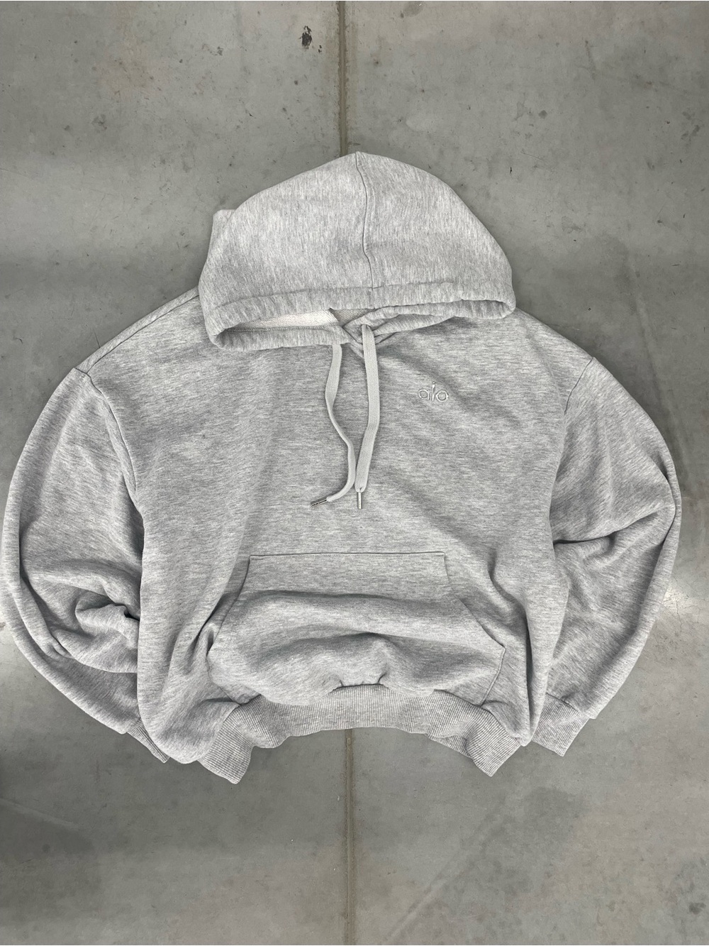 ALO Yoga Light Gray Pullover Hoodie